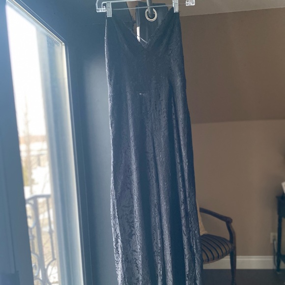 Eyelash lace trim open back black jumpsuit - Picture 4 of 8